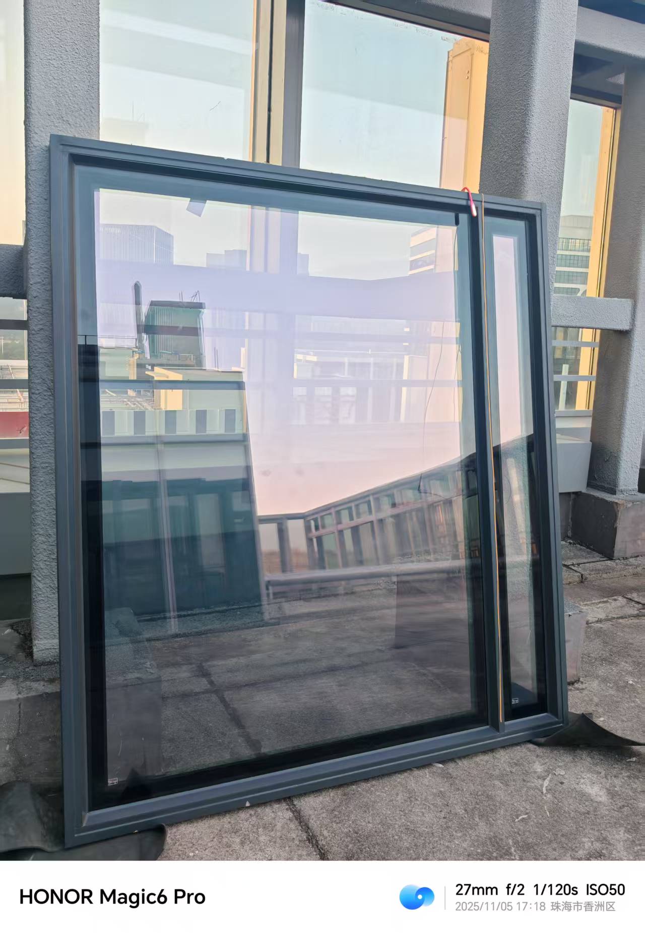 Photovoltaic windows